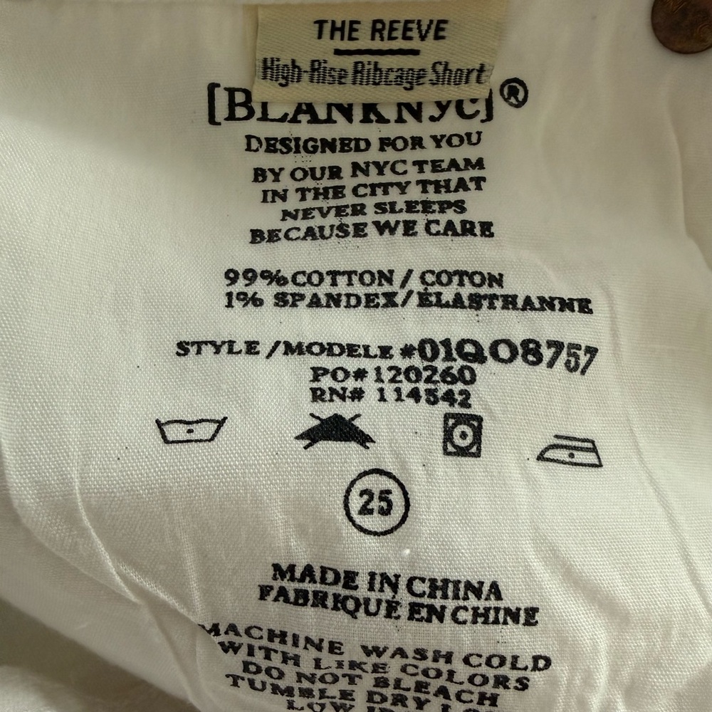 Blank NYC The Reeve High Rise Ribcage Frayed Hem Short White NWT Size 25 - Picture 7 of 7